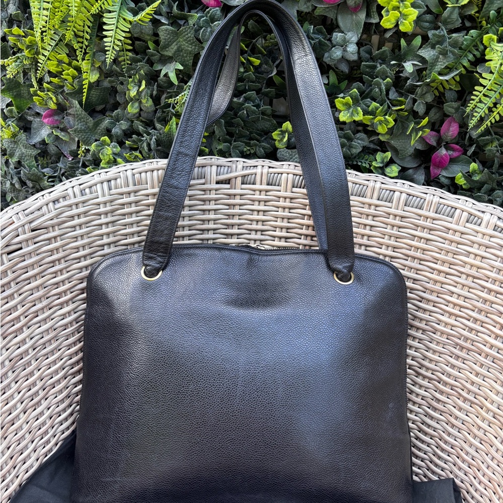 Authentic CHANEL DOME timeless CC double zipper black caviar tote - Picture 4 of 16